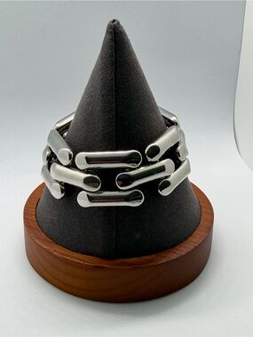 Polished Silver Link Bracelet - Contemporary Women's Jewelry